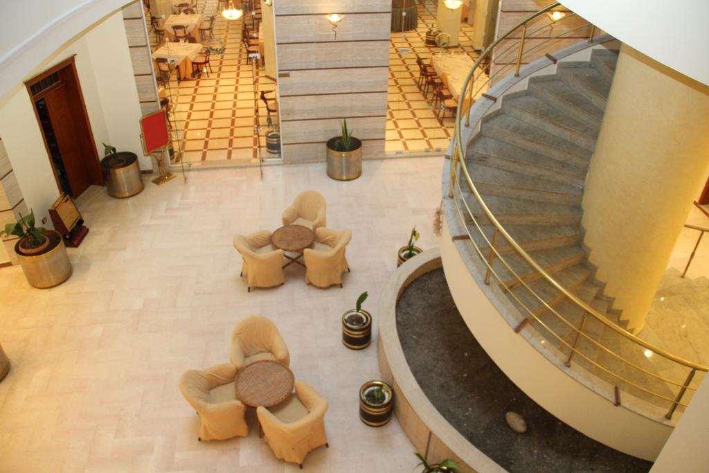 Hotel Leonardo Shkallnur Интерьер фото